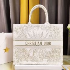 Christian Dior Shopping Bags